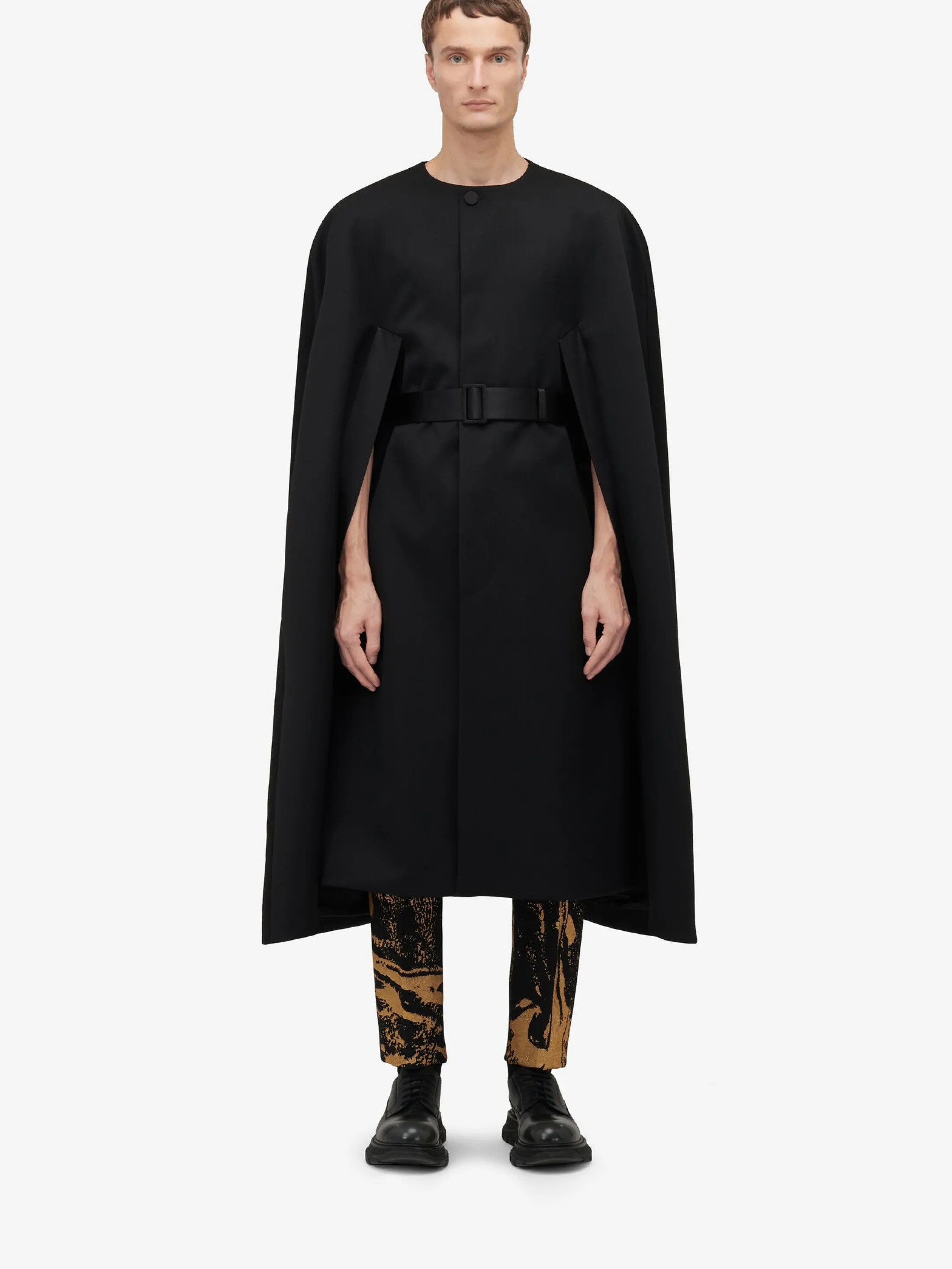 Outlet Alexander McQueen Men's Evening Cape in Black