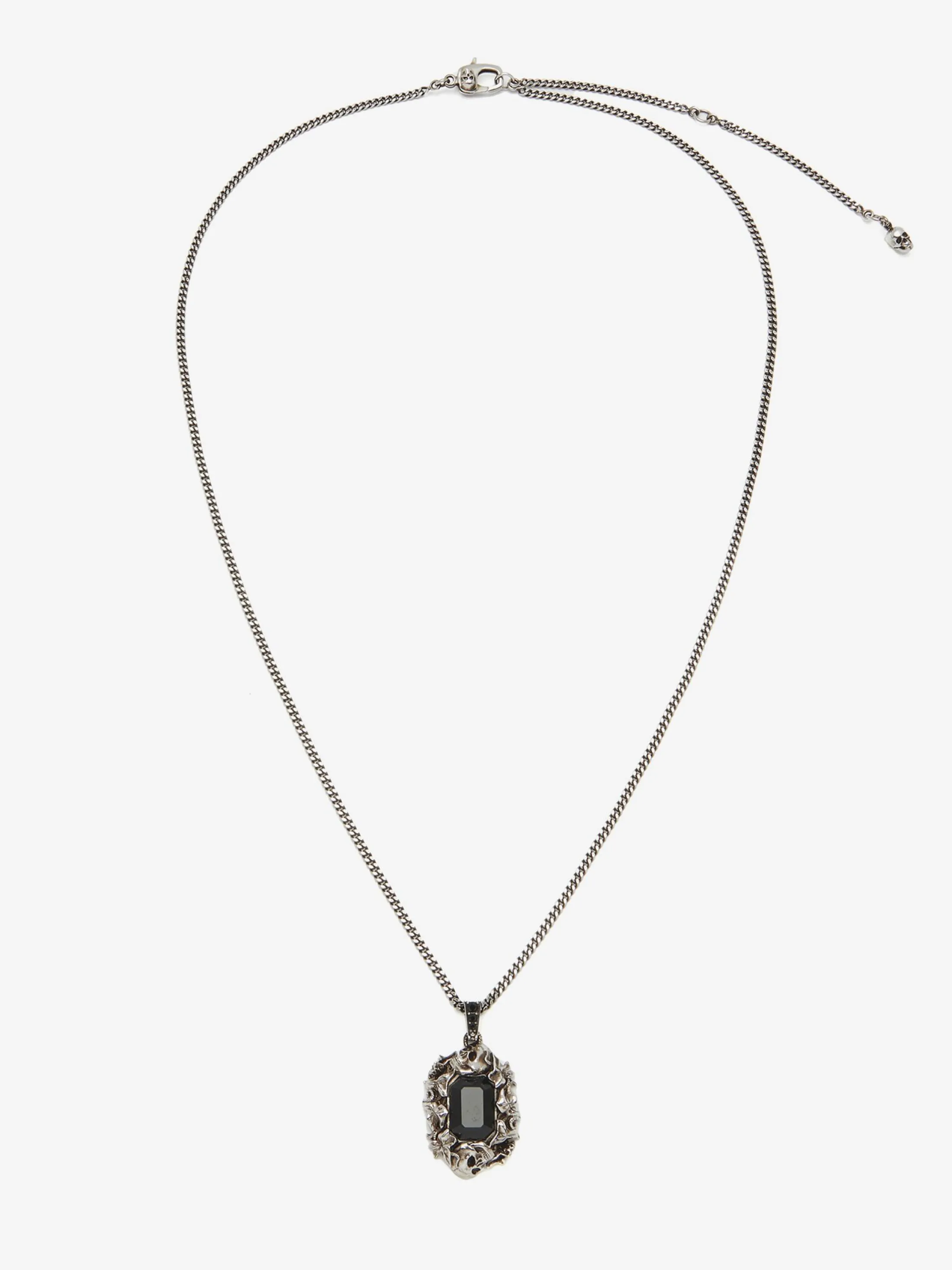 Store Alexander McQueen Men's Ivy Skull Necklace in Antique Silver