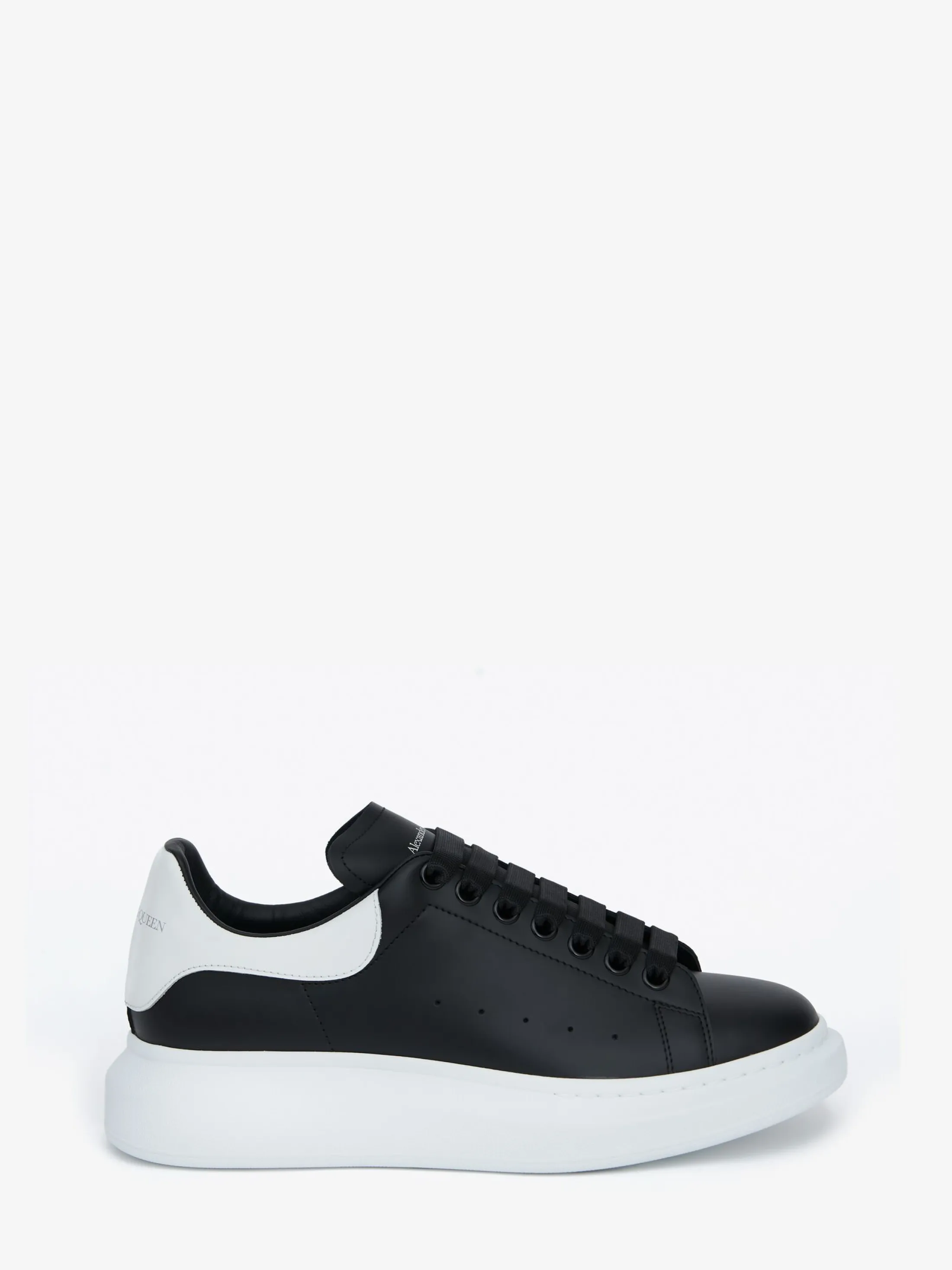 New Alexander McQueen Men's Oversized Sneaker in Black/White