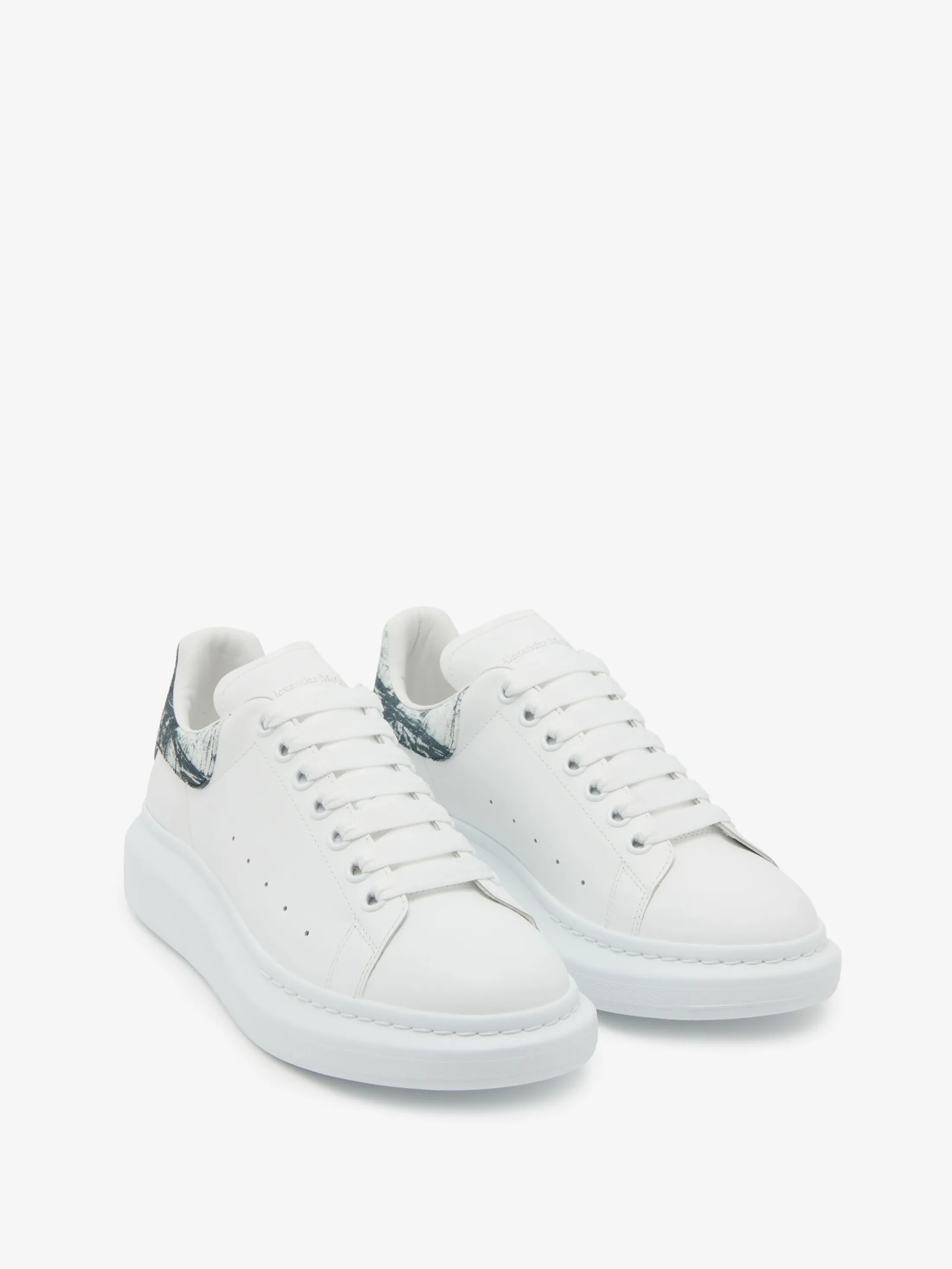 Fashion Alexander McQueen Men's Oversized Sneaker in White/Black