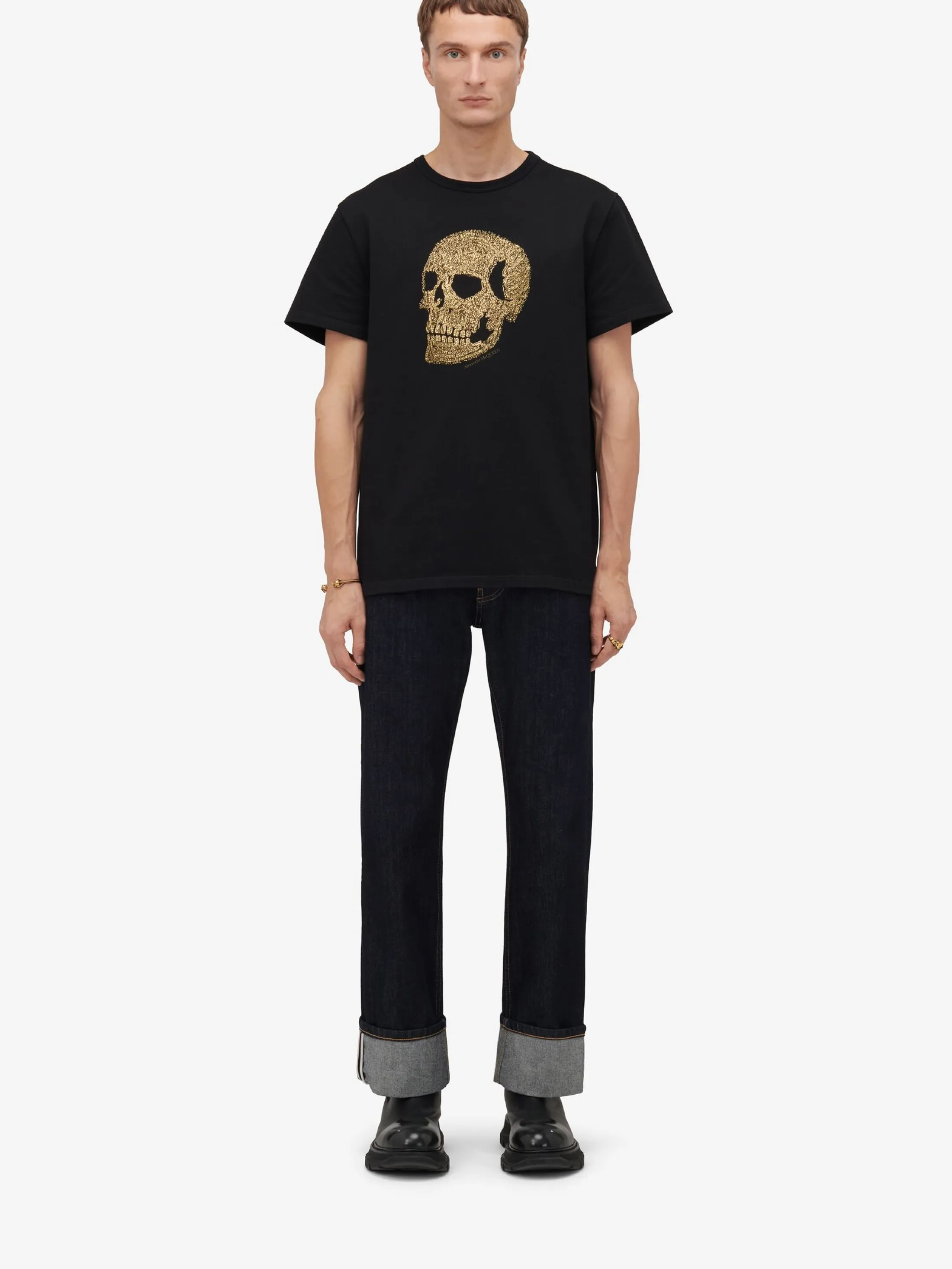 Shop Alexander McQueen Men's Skull T-shirt in Black/ Gold