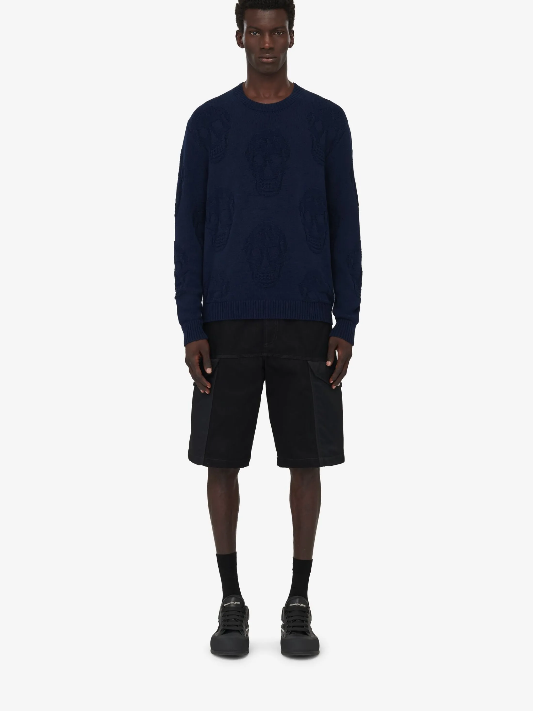 New Alexander McQueen Men's Textured Skull Jumper in Navy