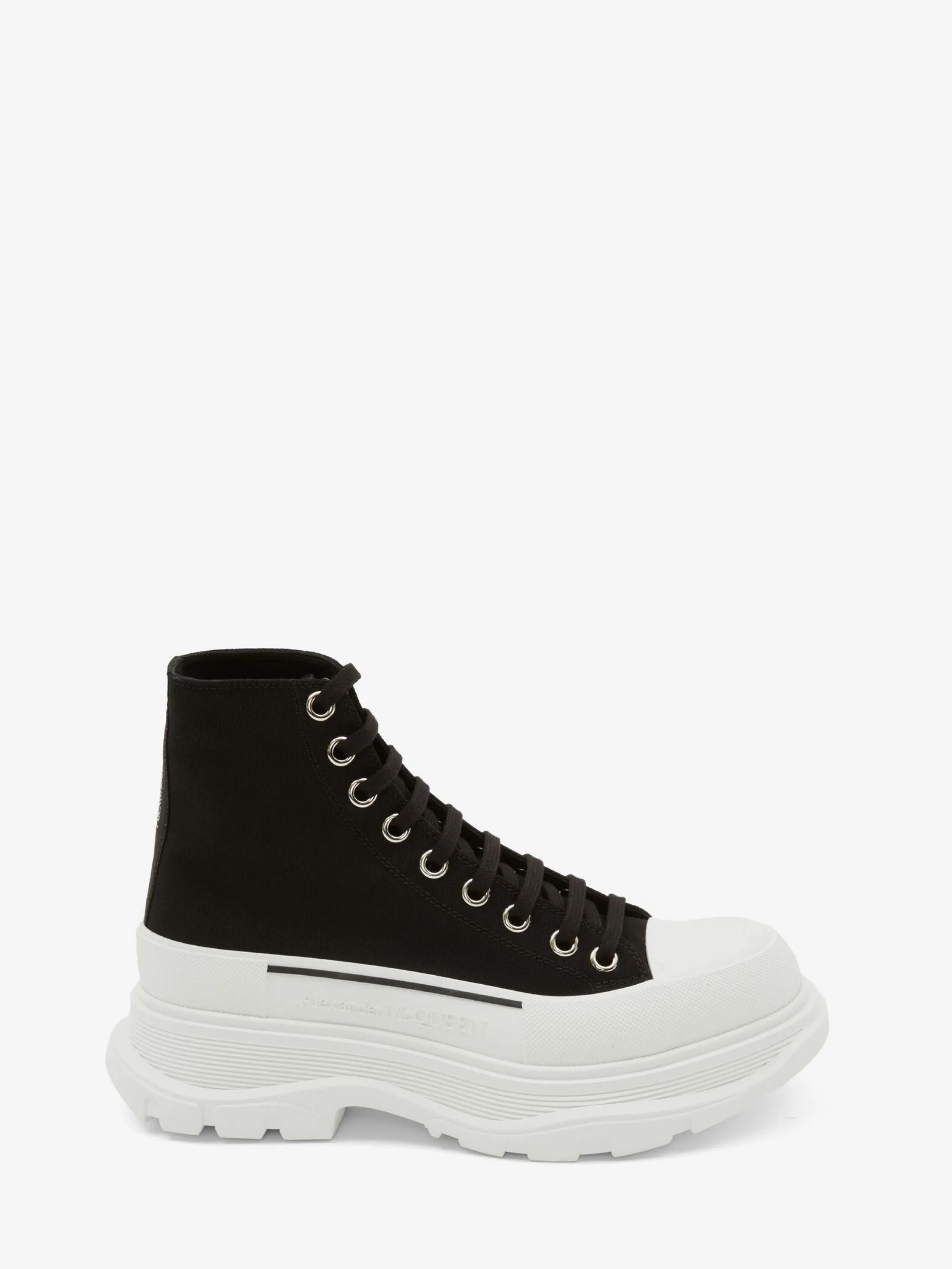 Sale Alexander McQueen Men's Tread Slick Boot in Black/White