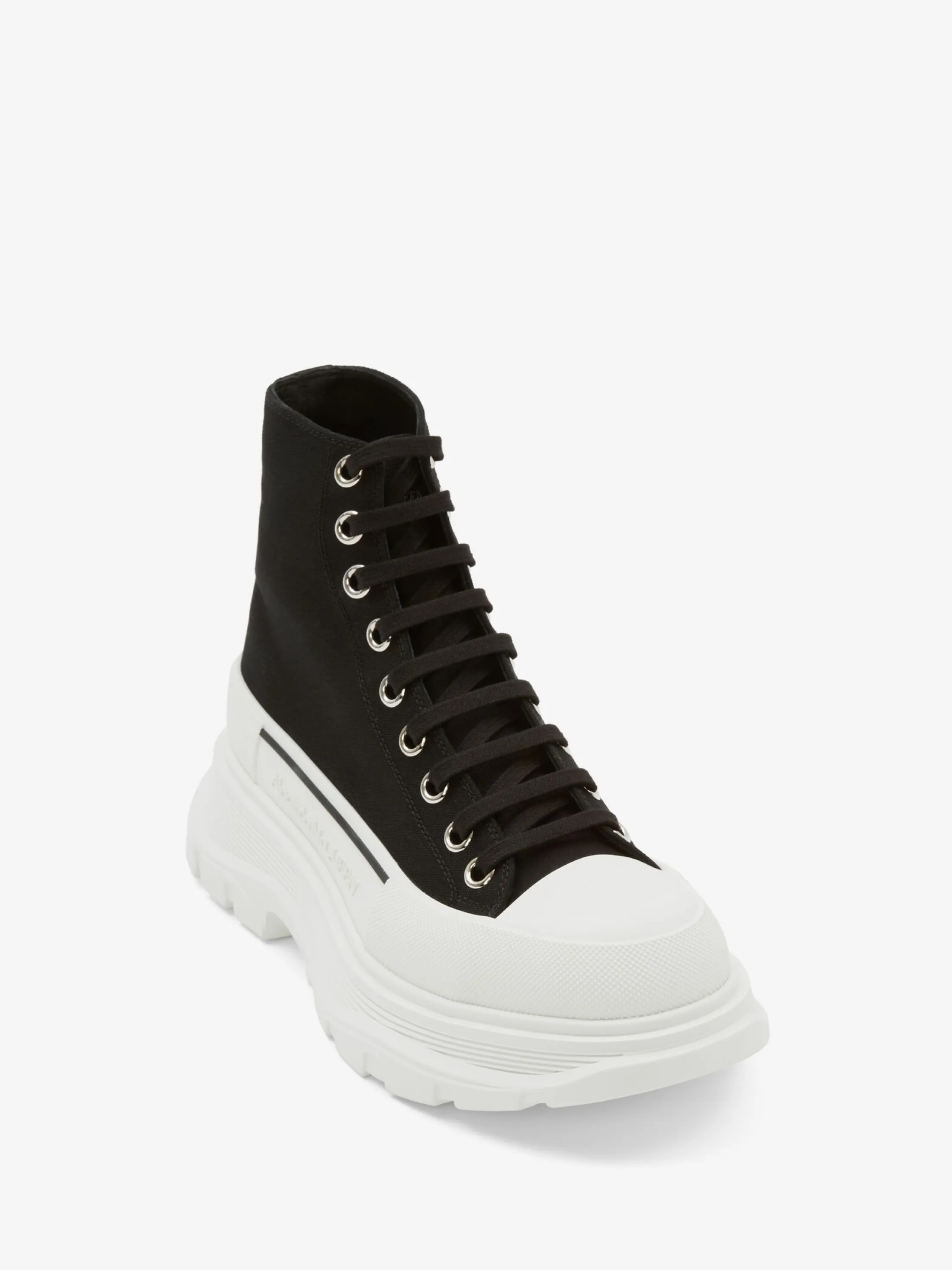 Sale Alexander McQueen Men's Tread Slick Boot in Black/White