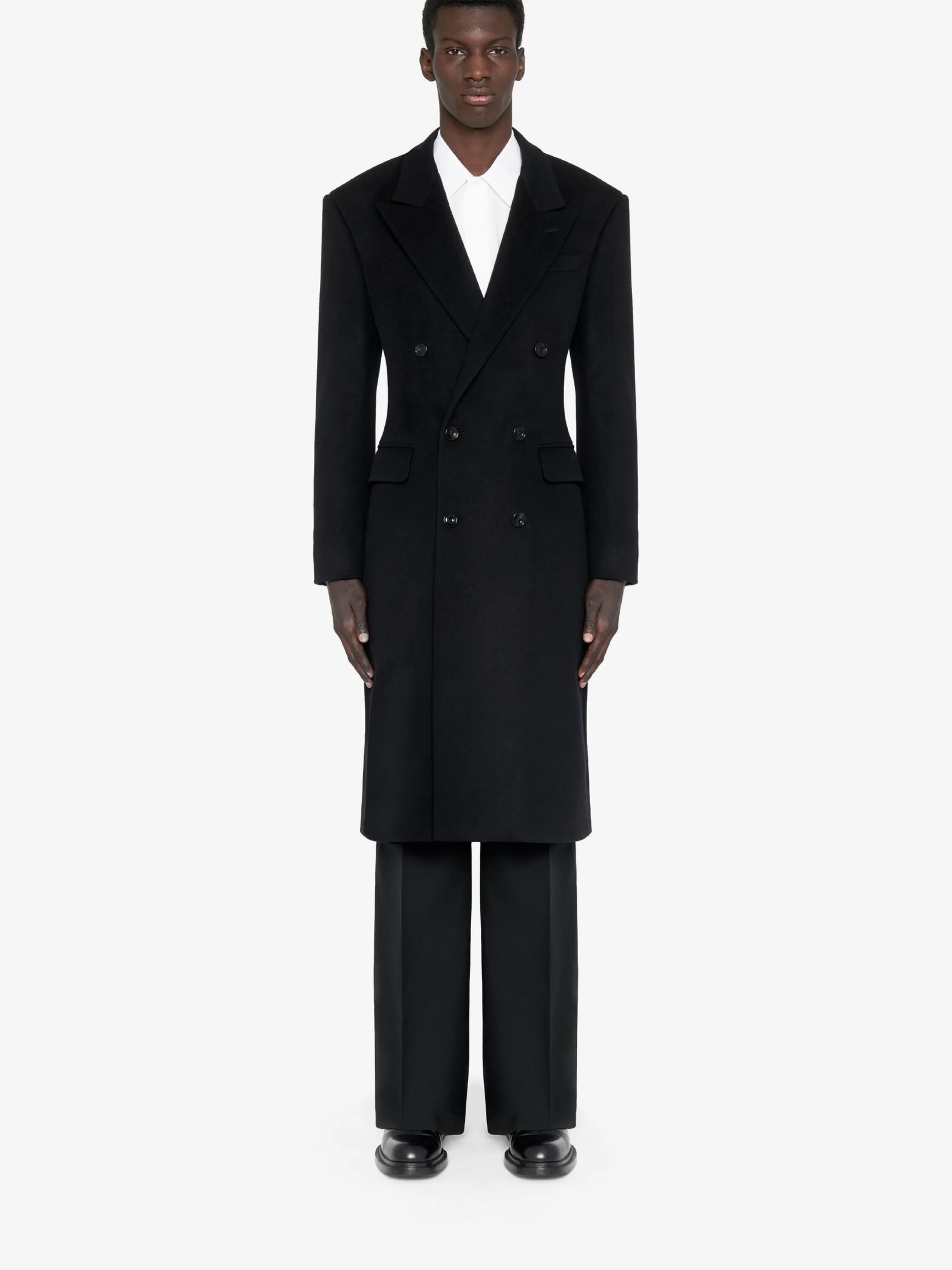 Hot Alexander McQueen Men's Wide Shoulder Fitted Coat in Black